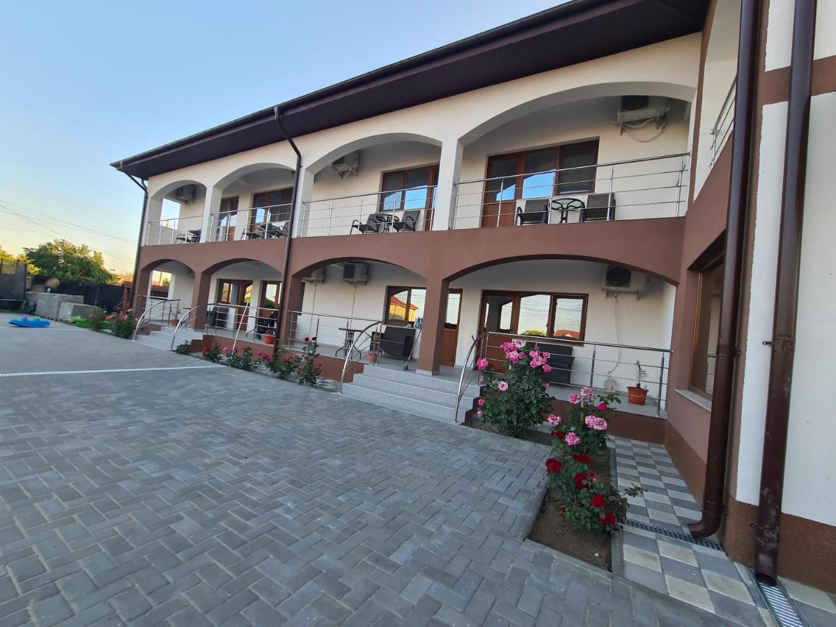 Hotel Casa Coco Două Mai Exterior foto